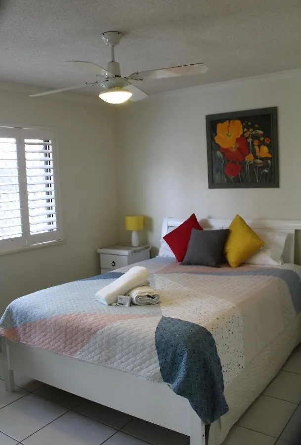 Apartment 1 Aarons Villa Noosaville